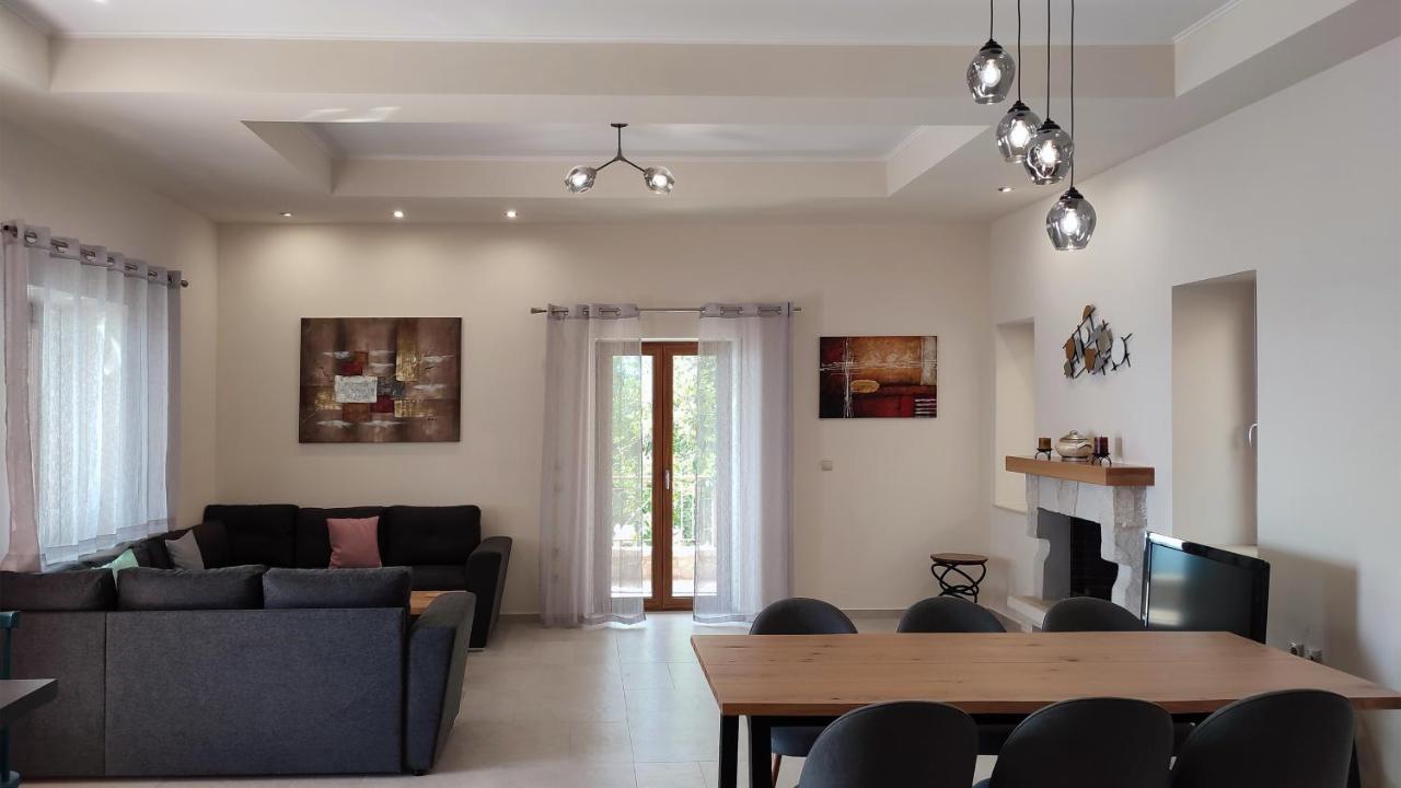 Olive Stonehouses - Alkistis Kalamata Esterno foto